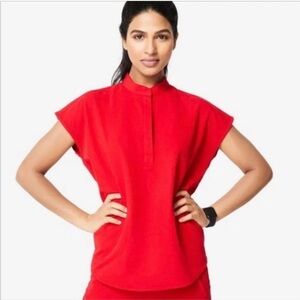 Figs Rafela Oversized Scrub Top Women’s Size Medium in Pop Red